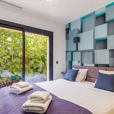 Jaliel 250 M2 - 12 Pers. Plein Coeur De * 칸느
