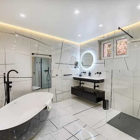 Jaliel I French Riviera I 270m2 I I 10 Minutes Du Centre-ville I 12 Personnes Villa